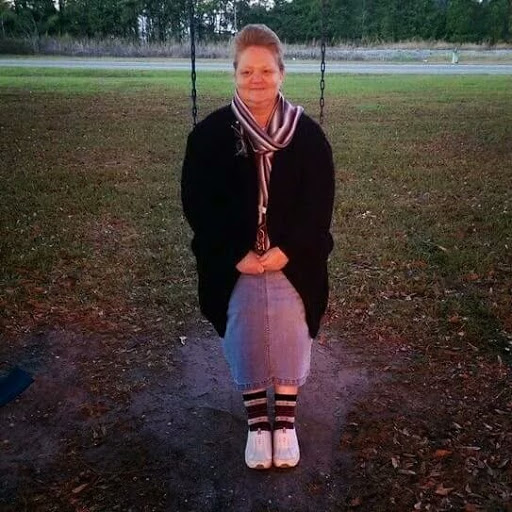 Dianna Hicks Photo 11