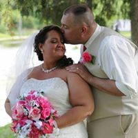 Jennifer Mathis Photo 35