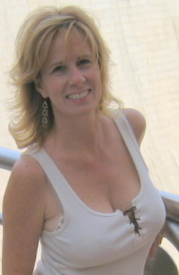 Terri Brown Photo 22
