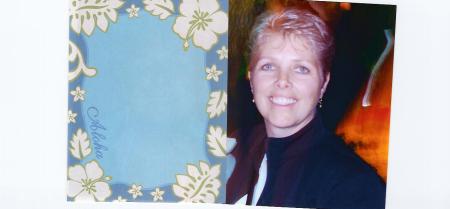 Kelly Thompson Photo 41