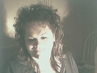 Anne Kelly Photo 27