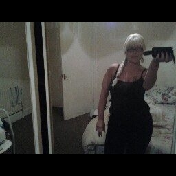 Kelly Webster Photo 38