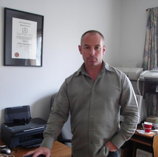 Craig Elliot Photo 9