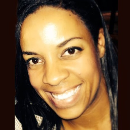 Angela Wallace Photo 4