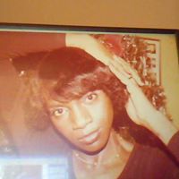 Alice Andrews Photo 25