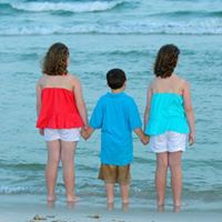 Julie Symonds Photo 6