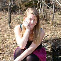 Katie Rees Photo 25