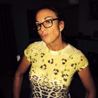 Laura Gee Photo 9