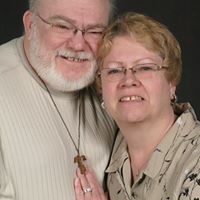 Joan Reynolds Photo 25