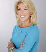 Claudia Sanchez Photo 12