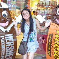 Lisa Lau Photo 23