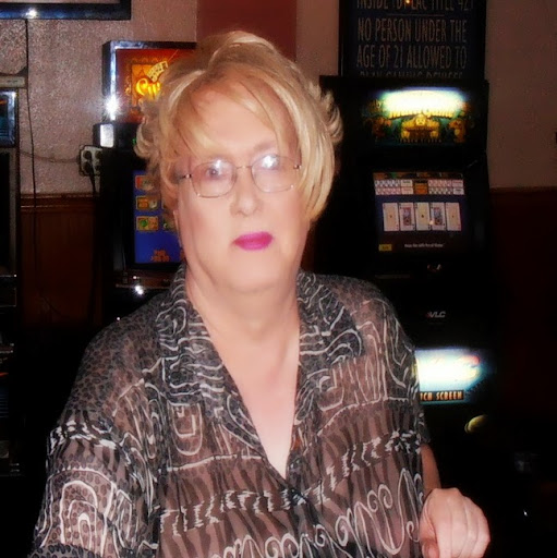 Vickie Collins Photo 9