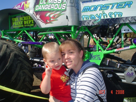 Kimberly Henderson Photo 35