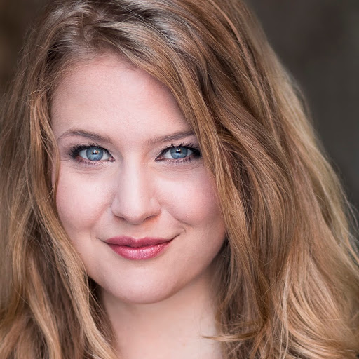Jennifer Acker Photo 9