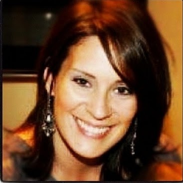 Nicole Roberts Photo 40