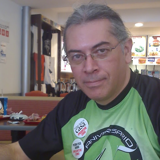Jorge Urbina Photo 39