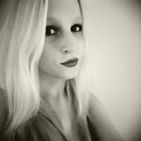Emily Mclaughlin Photo 29