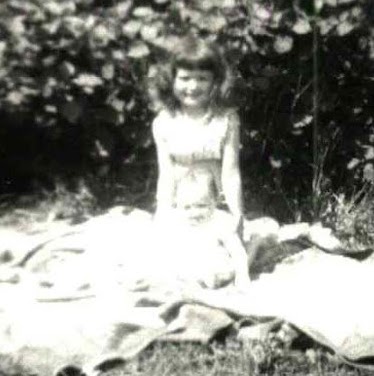 Phyllis Ward Photo 13