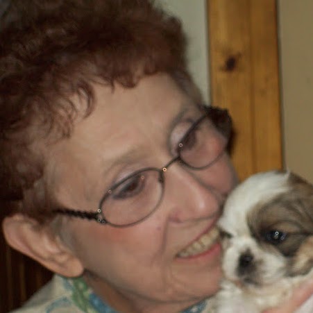 Sandy Monroe Photo 19