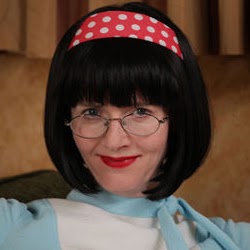 Julia Swift Photo 15