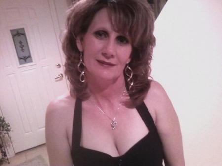 Brenda Wyatt Photo 24