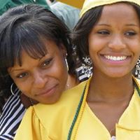 Suzanne Clemons Photo 5