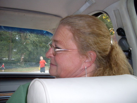 Julia Williams Photo 34