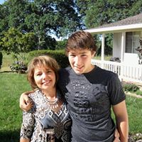 Robin Stratton Photo 34