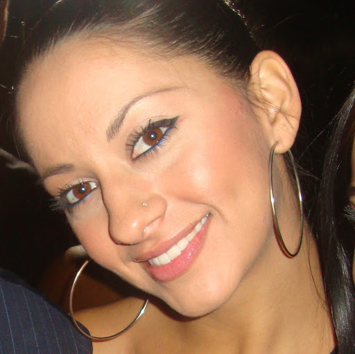 Julia Garcia Photo 19