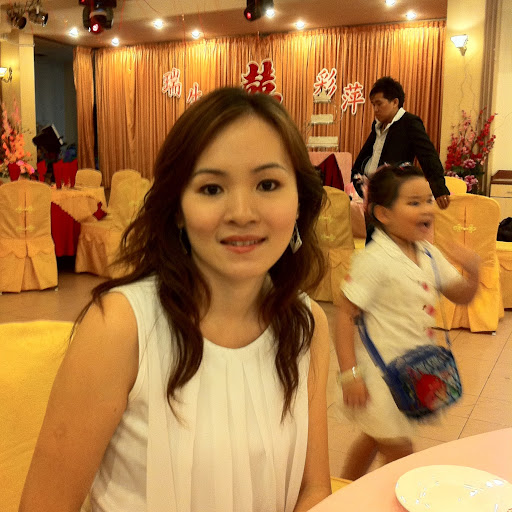 Angela Chew Photo 23