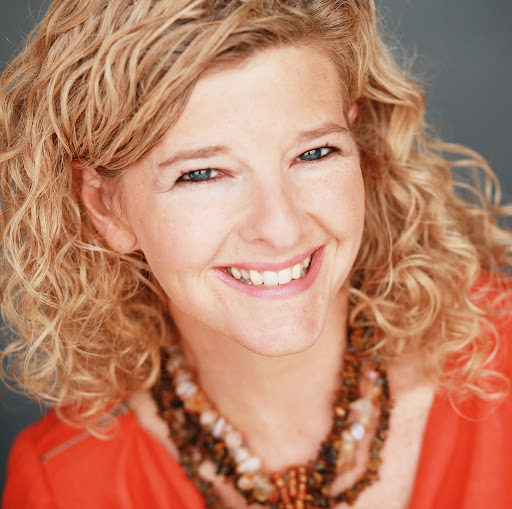 Amy Phillips Photo 34