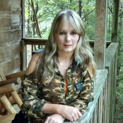 Angela Anderson Photo 36
