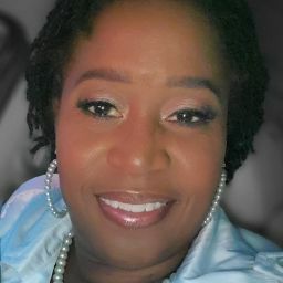 Paula Roberts Photo 16