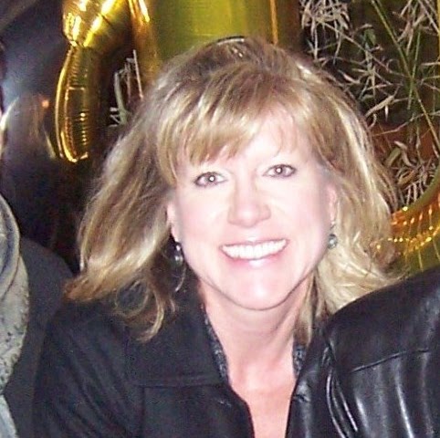 Melanie Miles Photo 38