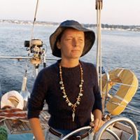 Sara Herbert Photo 7