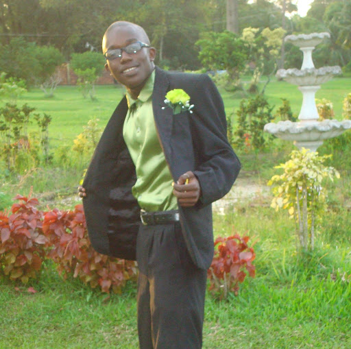 Carlos Haynes Photo 22