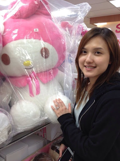 Elise Wong Photo 9