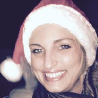 Jennifer Derr Photo 26