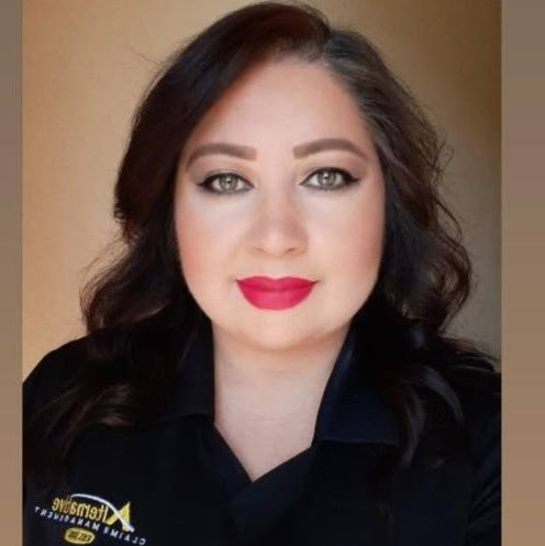 Melanie Sanchez Photo 17