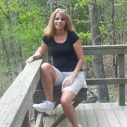 Becky Barton Photo 40