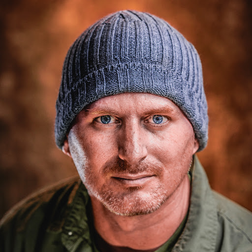 Christopher Holland Photo 49