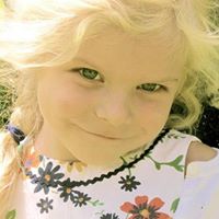 Lisa Johns Photo 15