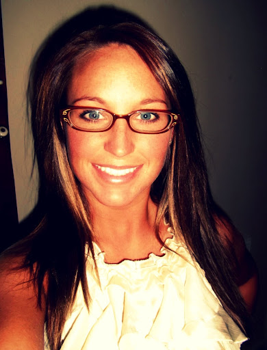 Victoria Gillette Photo 15