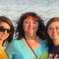 Lori Plummer Photo 24