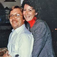 Leslie Ryan Photo 20