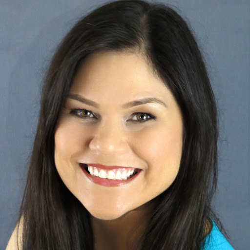 Holly Lopez Photo 11