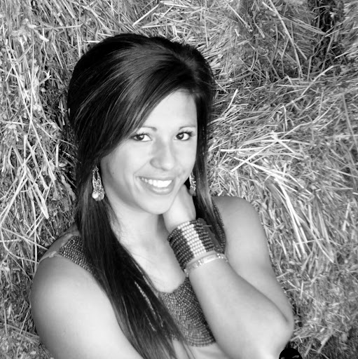 Anita Burns Photo 43