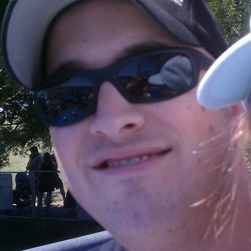 Derek Sims Photo 32