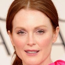 Julianne Moore Photo 19