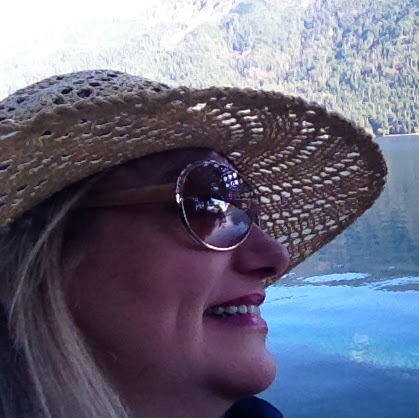 Diana Johnson Photo 15